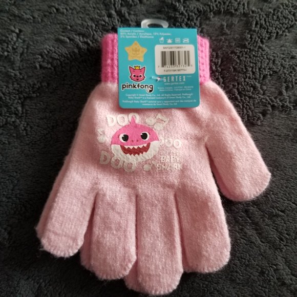 Pinkfong Baby Shark Girl Gloves - Picture 2 of 4